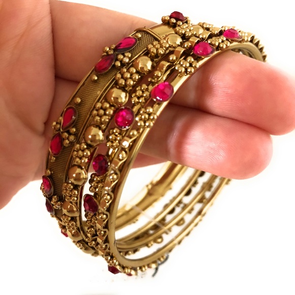 Set of four intricate, new Carol Daupaise bangles - Picture 3 of 3